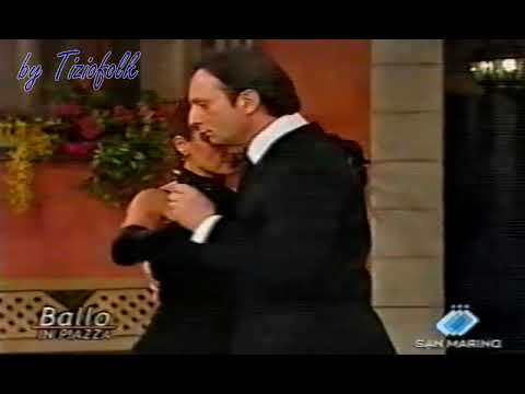 AAAAA TANGO ballato a Ballo in Piazza