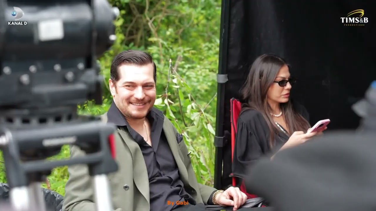 Çağatay Ulusoy and Demet Özdemir funny behind the scenes