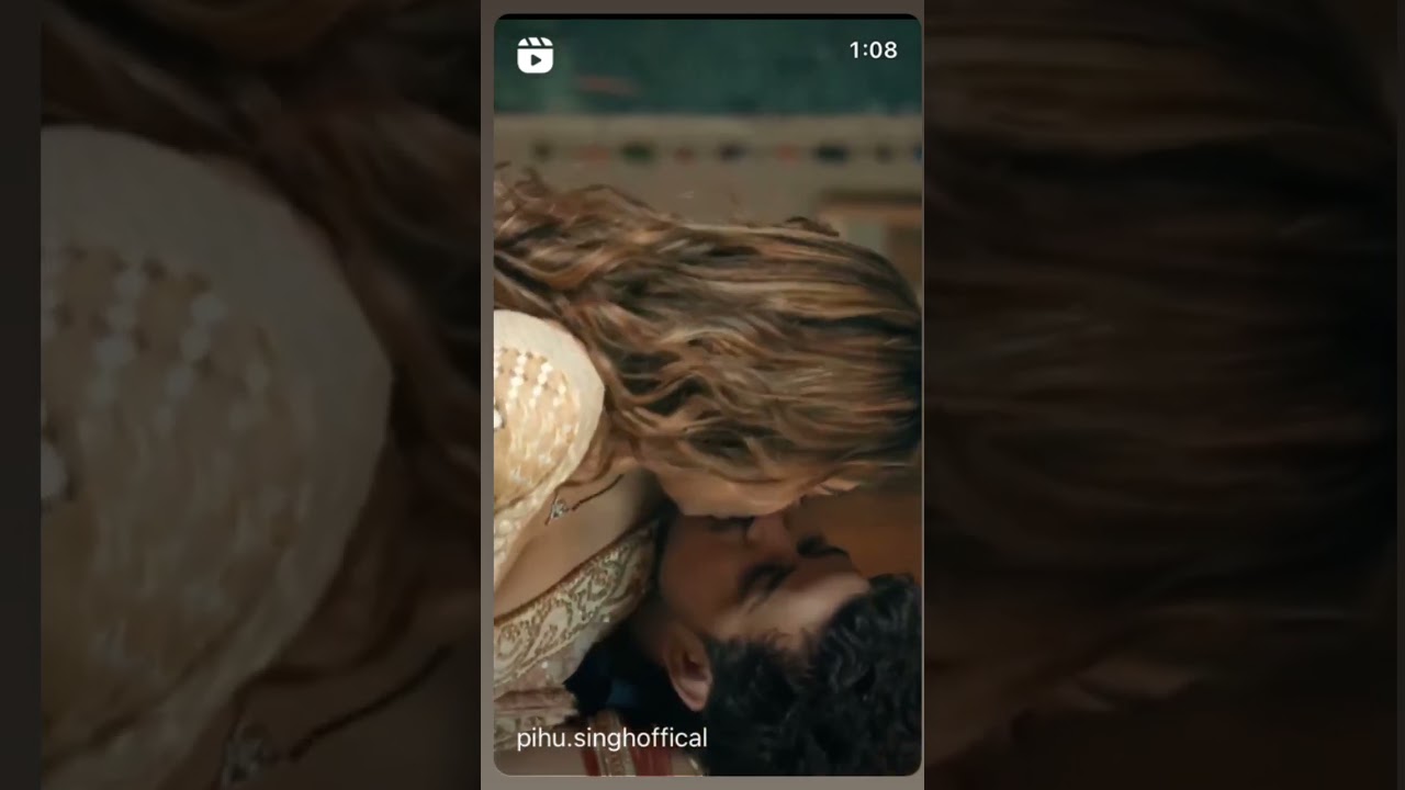 aayushijaiswal kiss scene   #youtubeshorts  #trending #viral #love #romantic @hkbytes