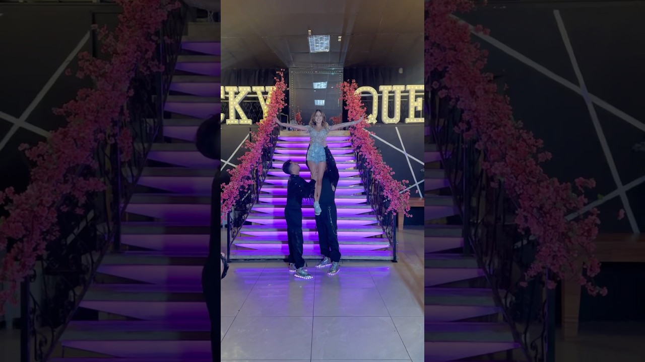 ABERTURA DE PISTA - VICKY QUEIROZ (Ela arrasou demais) #coreograforafaelsantana #dance #15anos