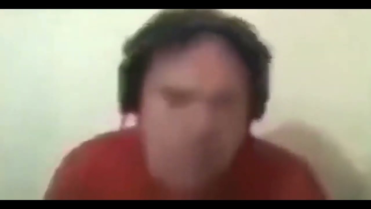 Abi şu adam bi sussun ne olur ya  - Oğuz Sasi