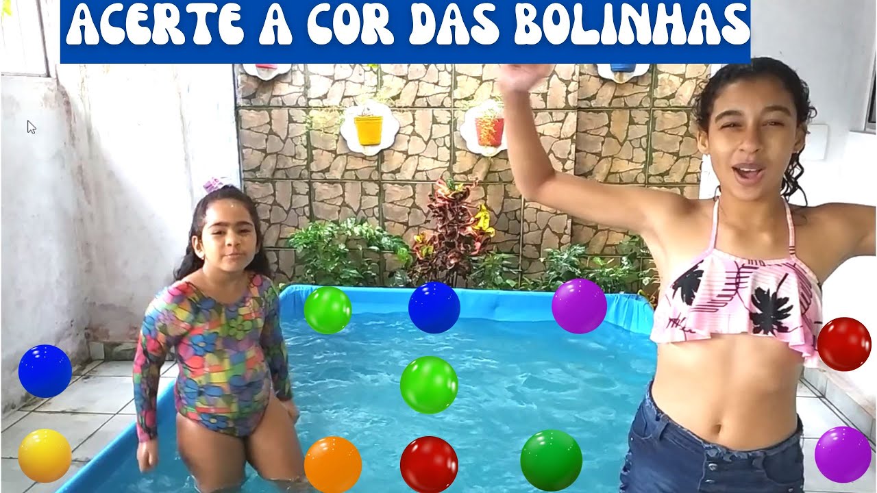 Acerte a cor das bolinhas na piscina I Match the color of the balls in the pool