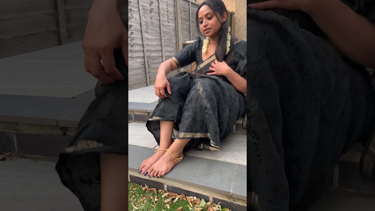 actress golden anklet feets @anusha_anu24 gorgeous #feet #anklets  #mallufeet #ankletfeet #actress