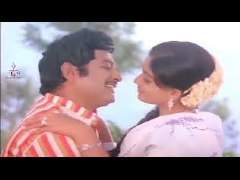 Actress vijayashanthi hot Scene and expression.