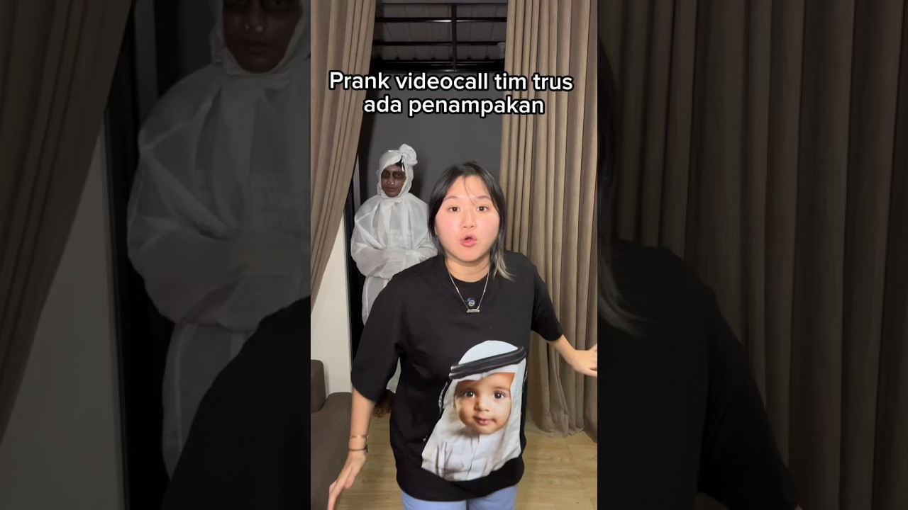 Ada pocong dirumah ? #dellaseptt #makanan #comedy