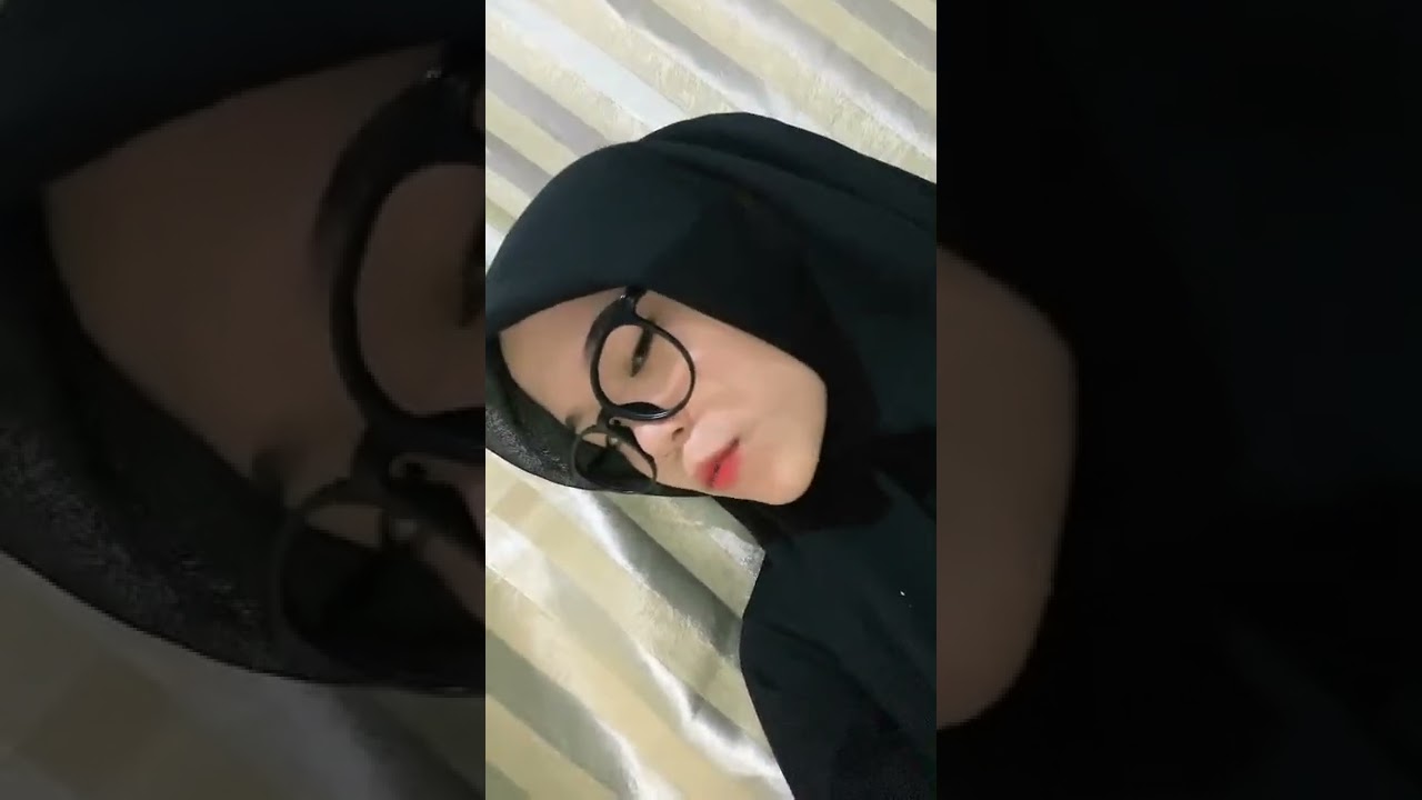 ada yang sama ga lidah panjang