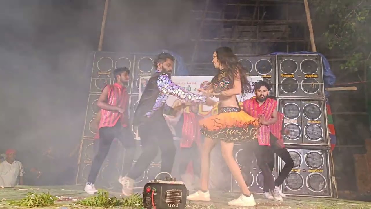 adal padal Attagasam thottu thottu pesum sulthana