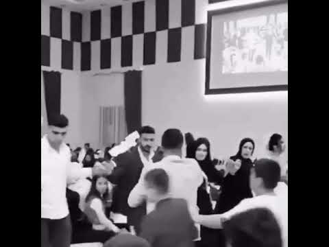 Adam eski sevgilisinin düğününe para atıyor..👍👍