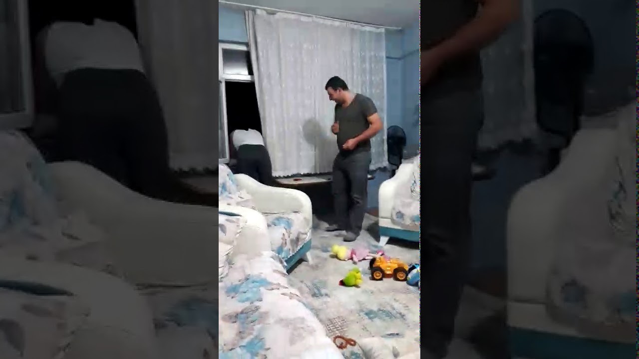 Adama pandik atıyor arkadan dayıyor