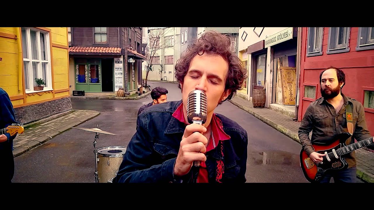 Adamlar -  Koca Yaşlı Şişko Dünya
