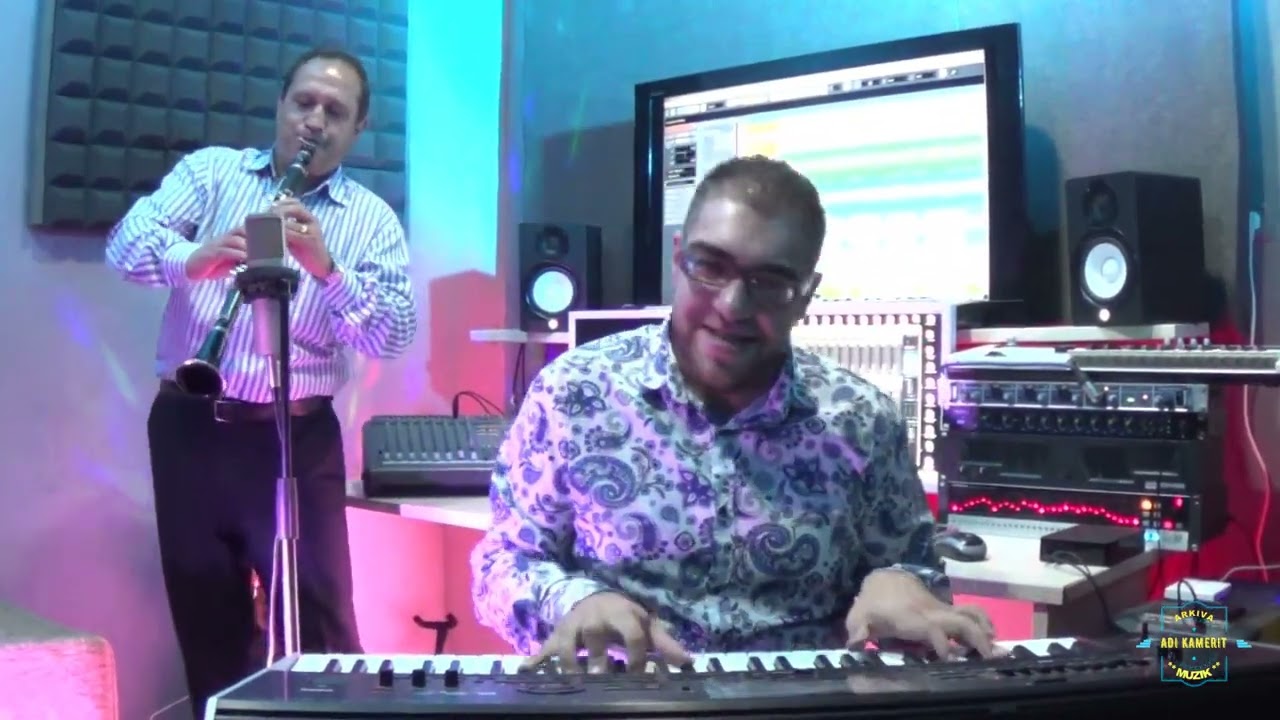 ADRIAN DEMIRI & RONI MULLETI - Instrumentale Style Greke ( Cover )