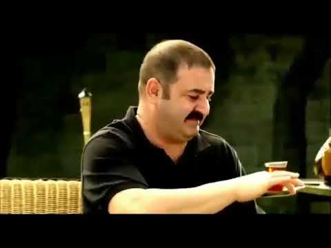 Şafak Sezer sahte gülüş