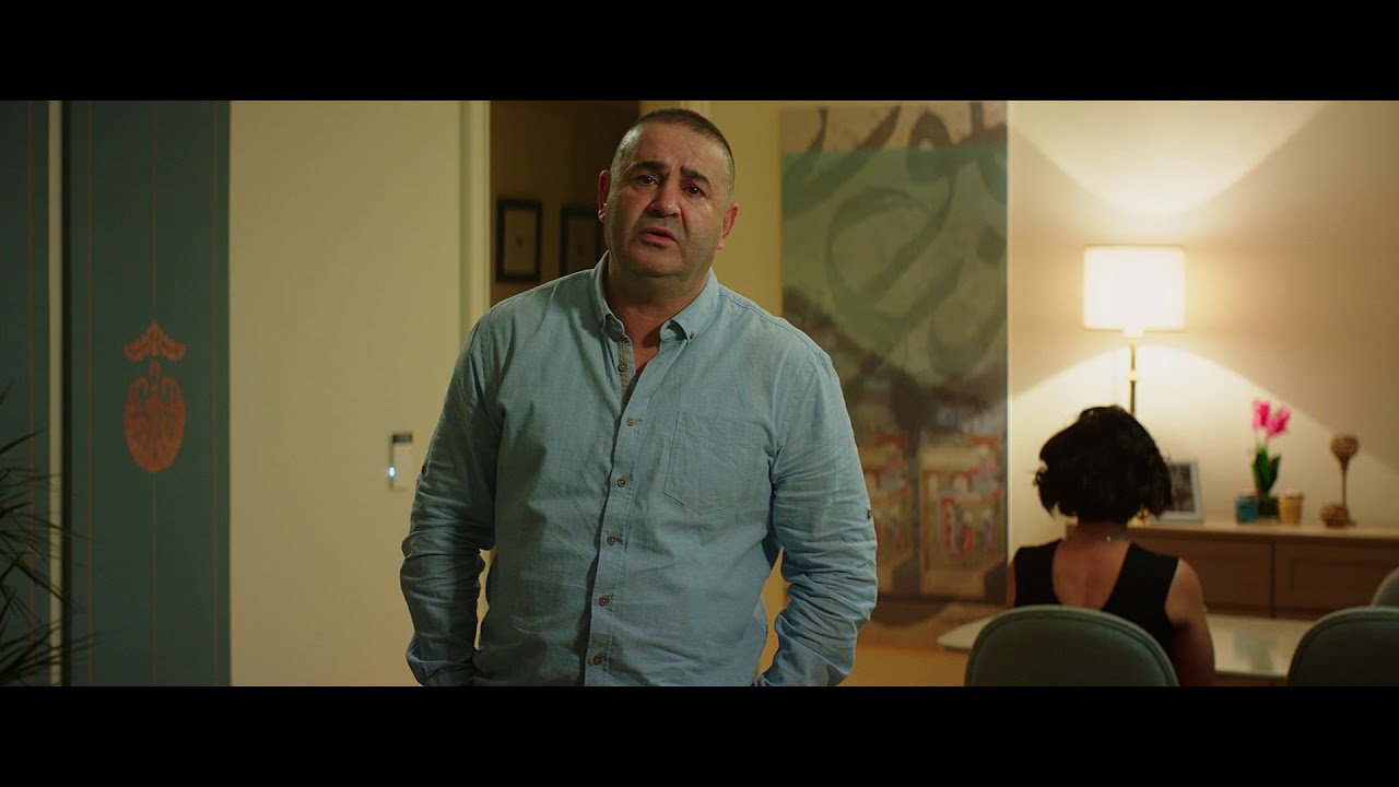 Şafak Sezer Sistemin Hatalarını Anlatıyor - Yalan Dolan Filmi