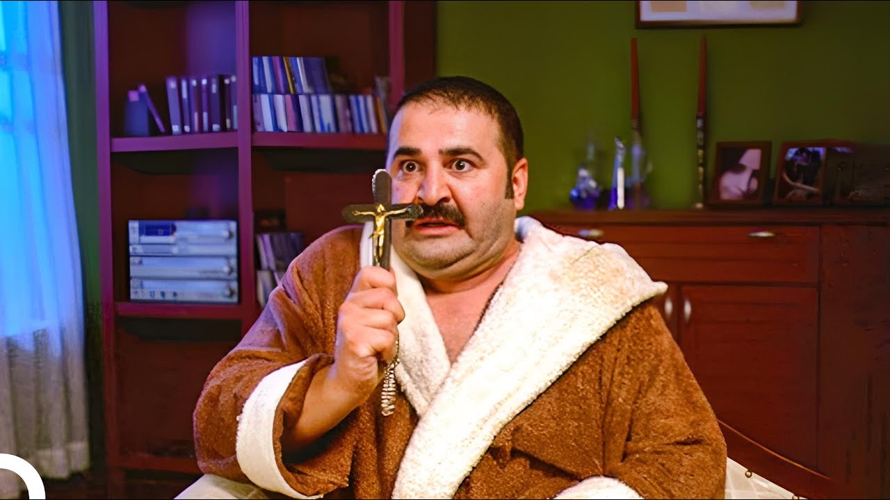 Şafak Sezer'in Kahkaha Dolu Sahneleri 😂