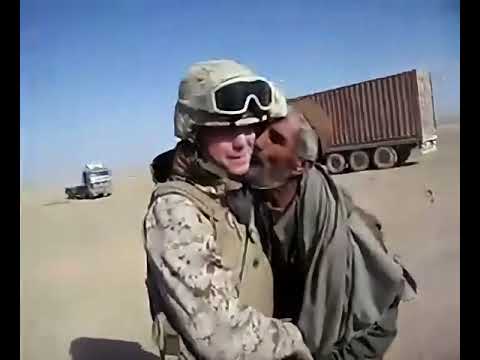 Afghan man kissing American girl soldier 🤭😍💘💞🥰😜