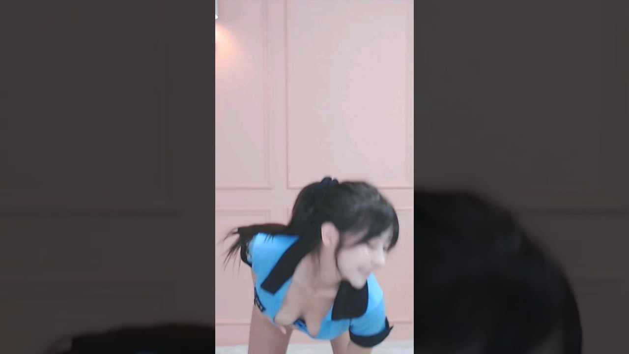 Afreecatv Korean BJ Haru 하루S2 Dance & Shake Body with Blue Outfit!!! #dance #korea #afreecatv