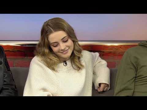 AFTER stars Josephine Langford & Hero Fiennes Tiffin on their kissing scenes!