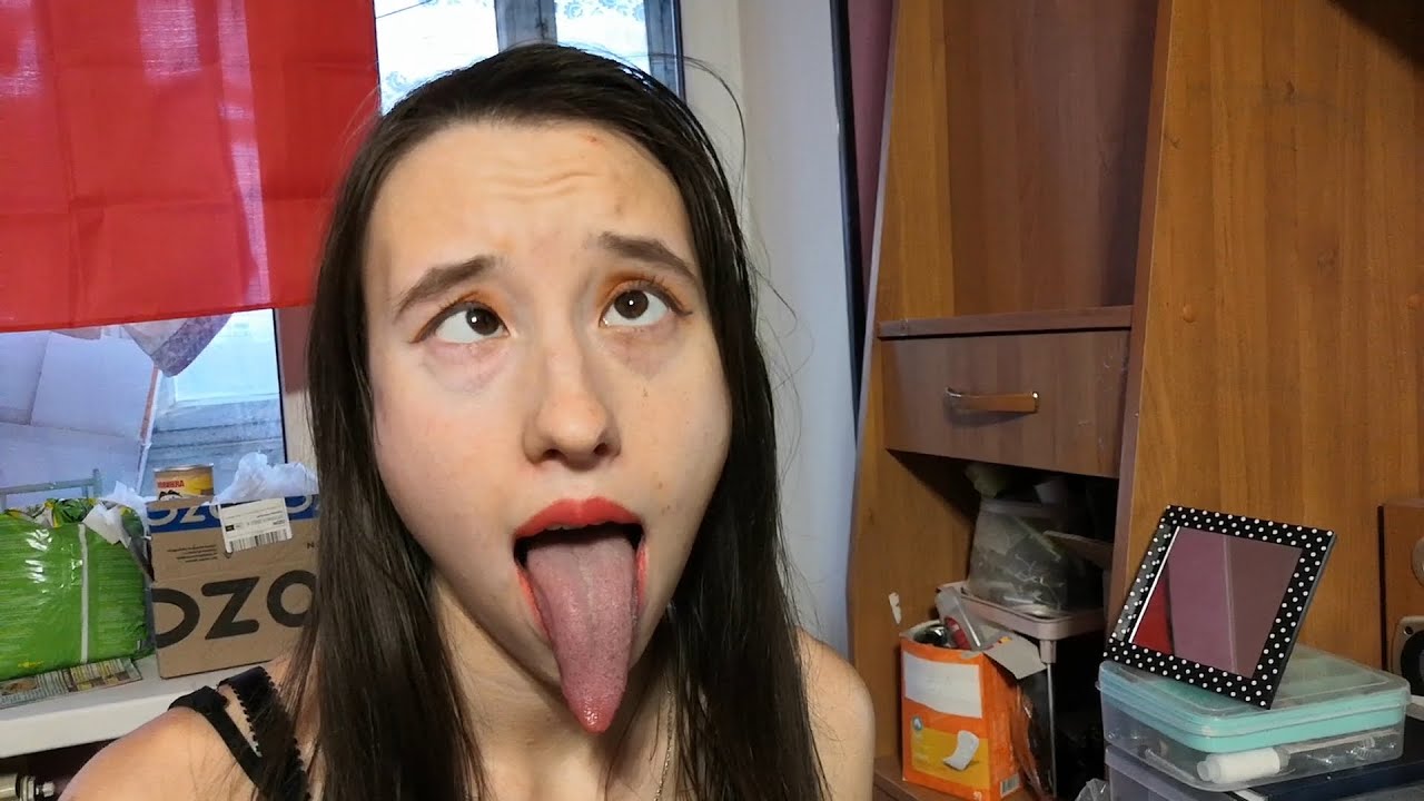 AHEGAO LONG TONGUE