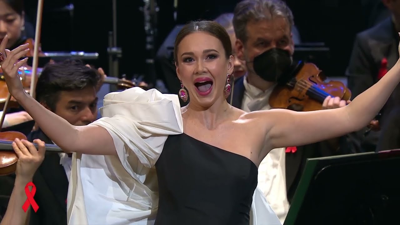 Aida Garifullinia - Me llaman la primorosa (EL BARBERO DE SEVILLA) AIDS Gala, Berlin 2021