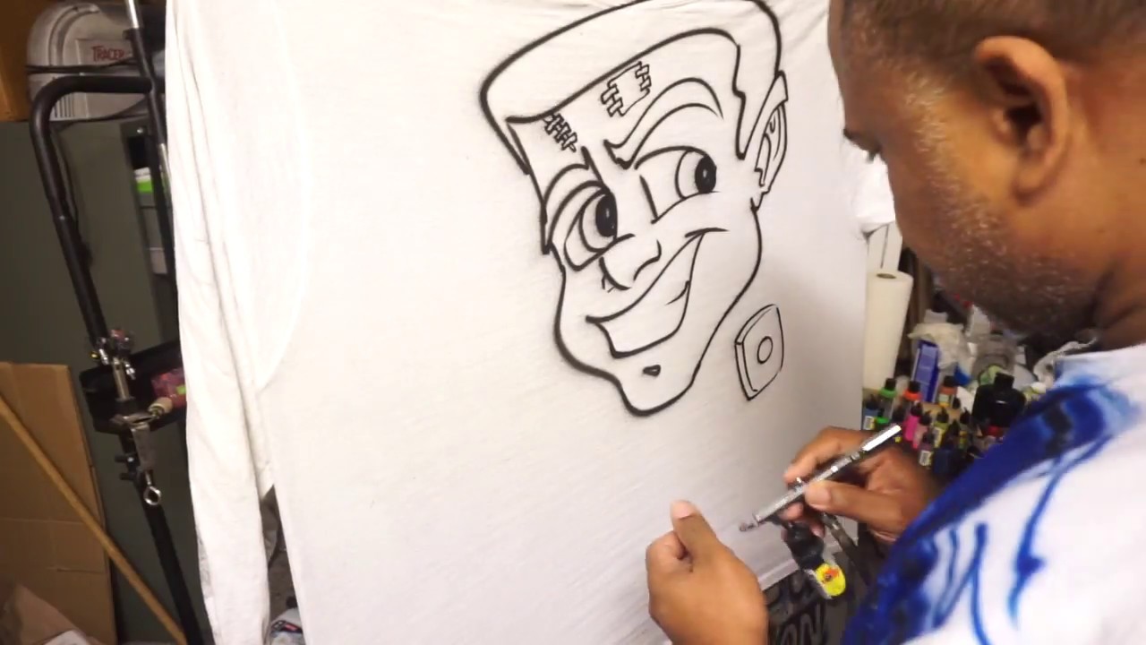 Airbrush Speed Art, T-shirt of a Cartoon Frankenstein
