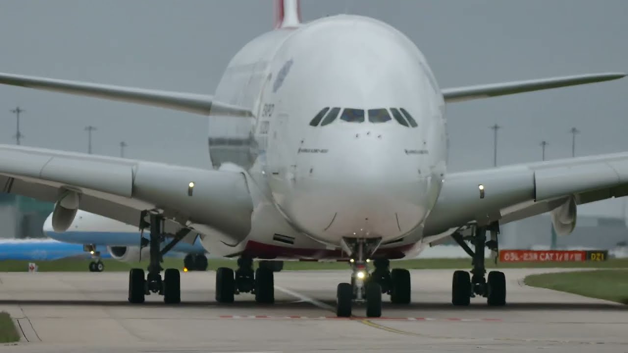 Airbus A380-800 (A388)