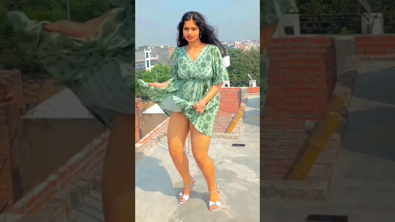 Aisa dance nhi dekha hoga hot indian desi girl upskirt #shorts