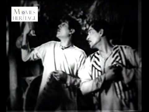Aji Dil Ho Kabu Main To - Gaon Ki Gori (1945) - Old Bollywood Classical Songs