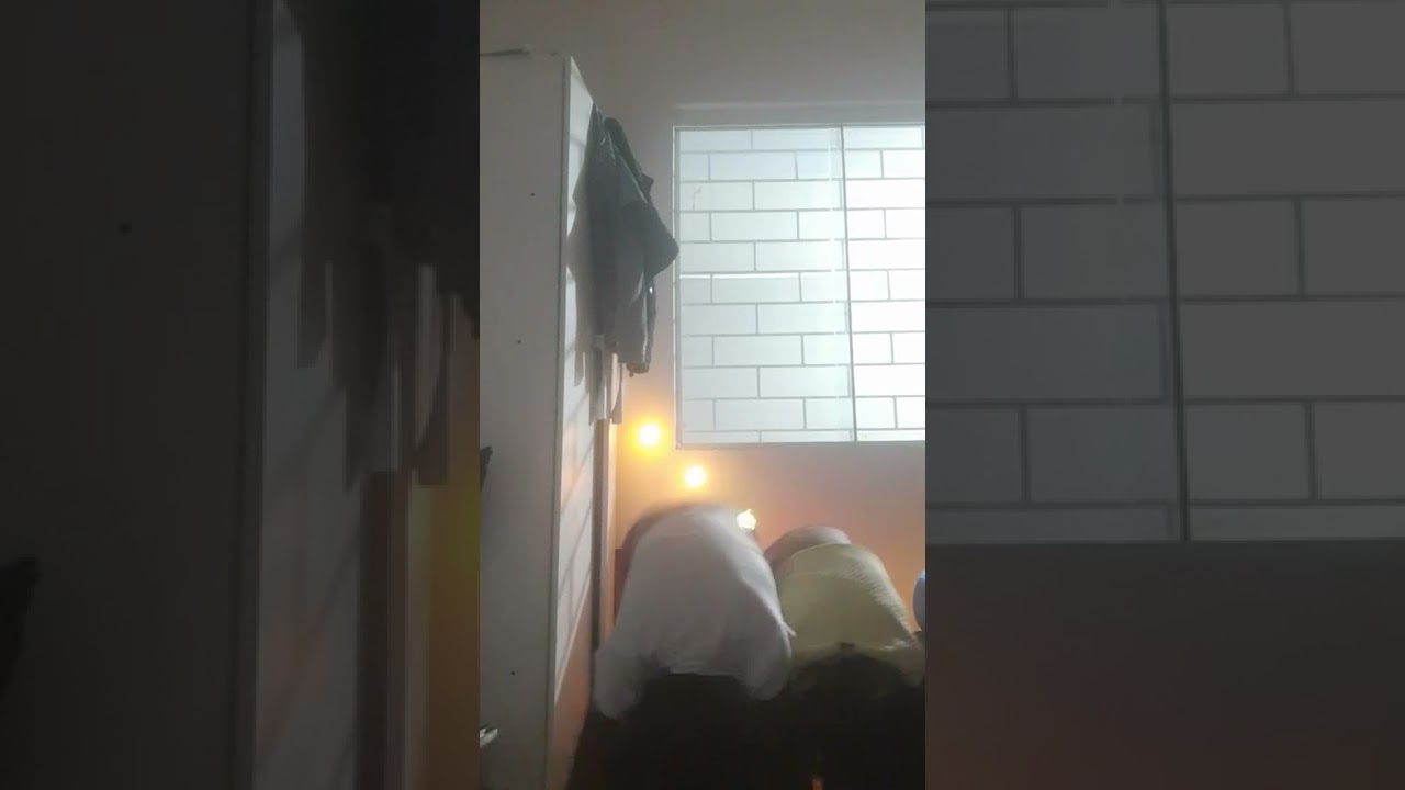 akakak a menina rebolando