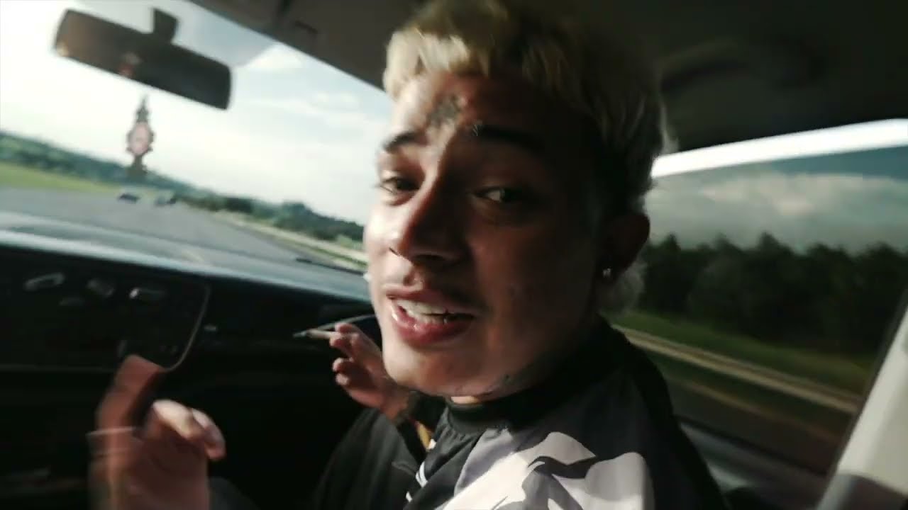 Akao.47 -  “AEE PIRANHA VEM CÁ” (Official Music Video) dir. @Kurafilms