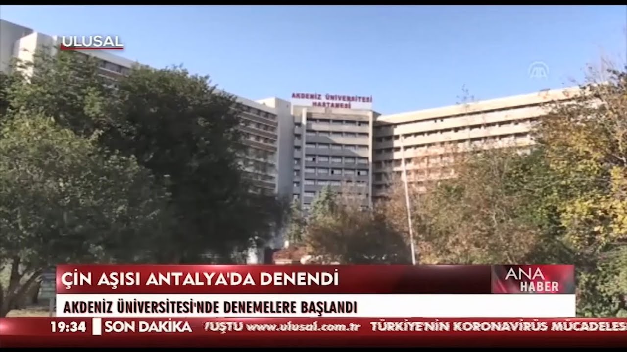 Akdeniz Üniversitesi'nde İlk Aşı Rektör Özkan'a Yapıldı