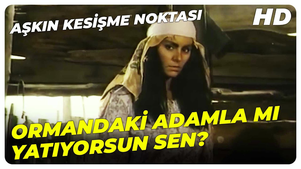 Aşkın Kesişme Noktası | Köylüler, Hürmet'i Soru Yağmuruna Tutuyor | Türk Filmi