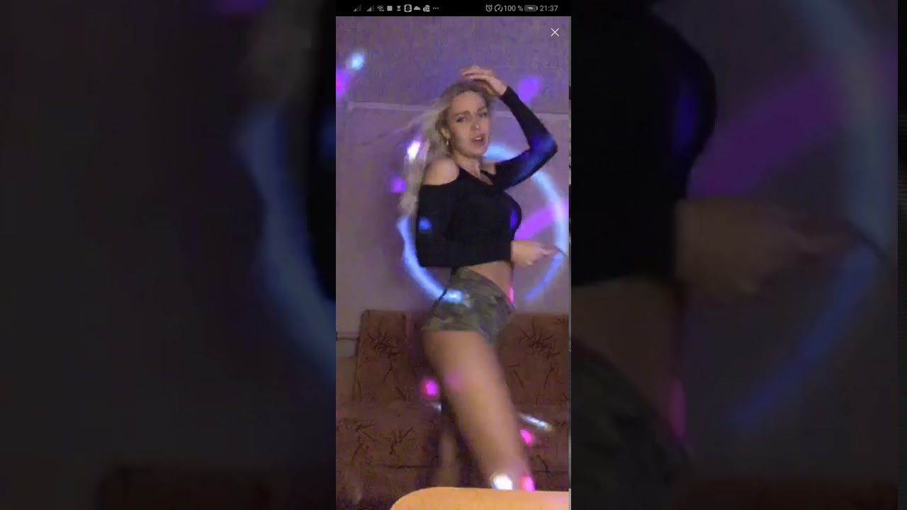Alena bigo live lap dance.