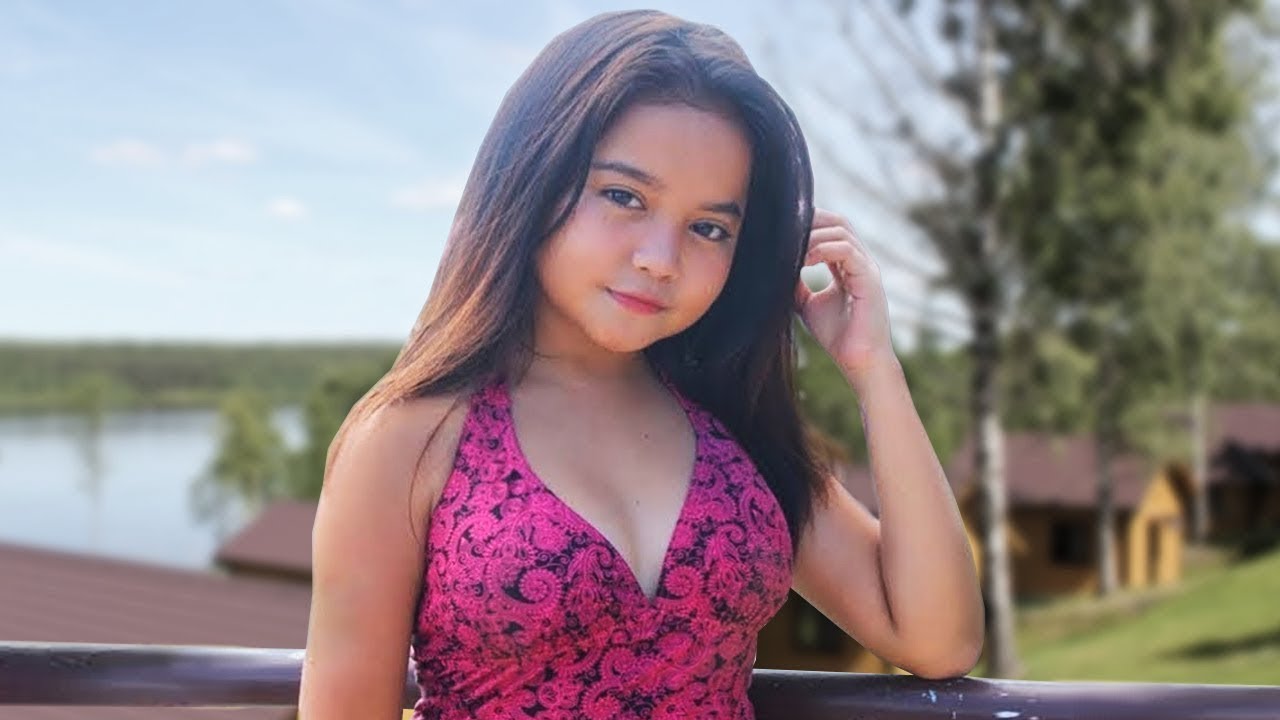 Alexandra Siang | The Most Unusual Girl in the World