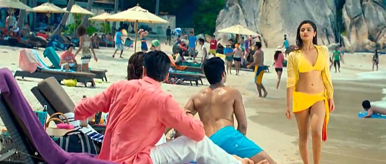 Alia bhatt bikini hot video in Student of the Year