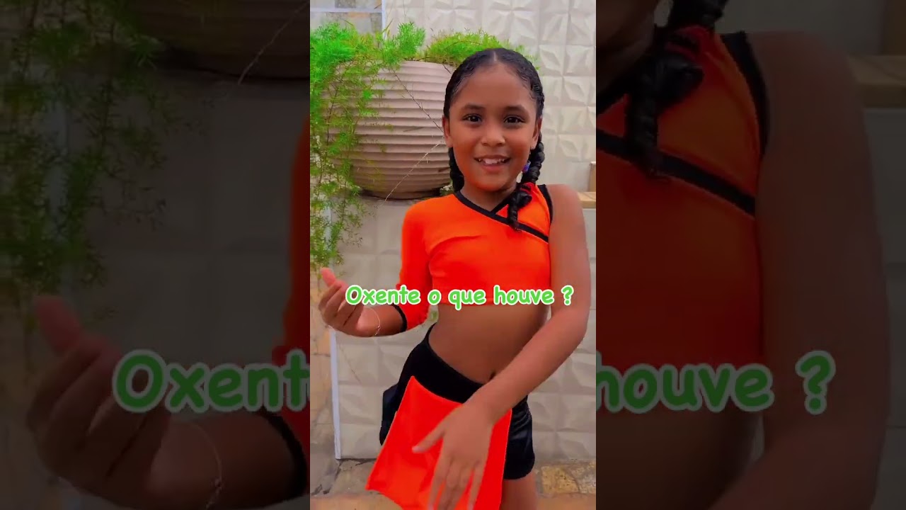 Alice l Dance #dancinha #apresentação #chocolatecake #trend #dance #chocolate #feliz #dancer #beija