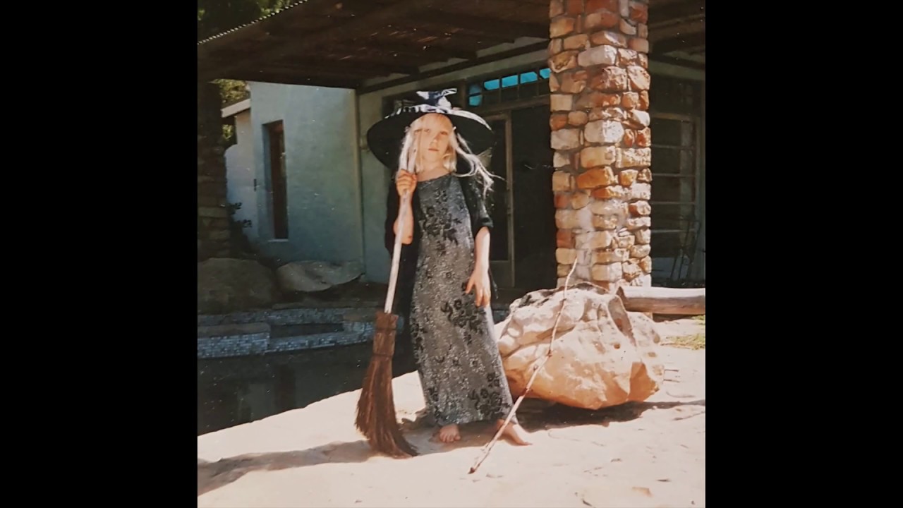 Alice Phoebe Lou - Witches