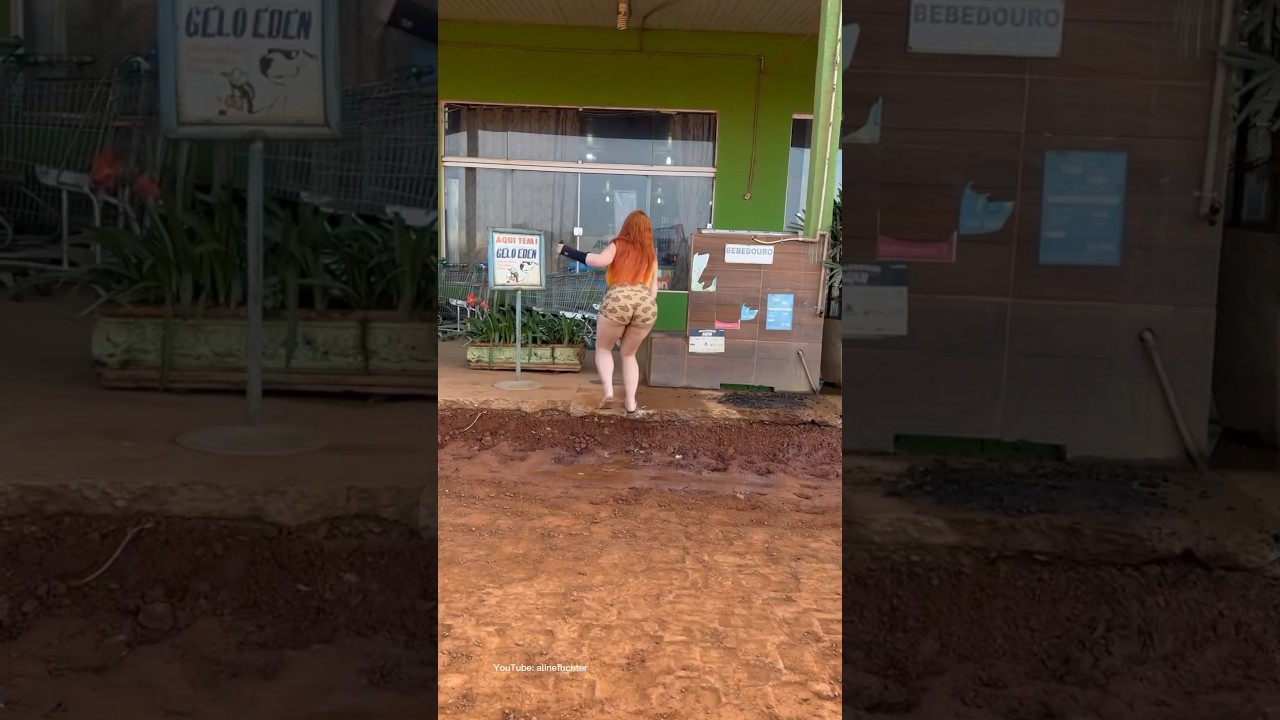 Aline Fuchter passando no mercadinho. #caminhoneiro
