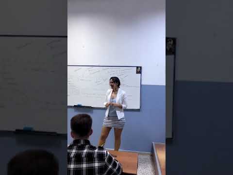 alumnos graban a su maestra mientras da clases y se vuelve viral 2023 video original