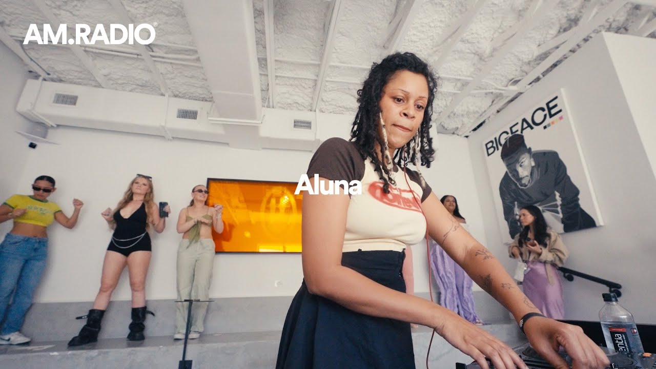 Aluna | Morning Coffee House Music Set | AM.RADIO 009
