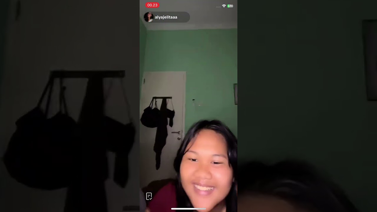 Alyajelita live pake daster hot