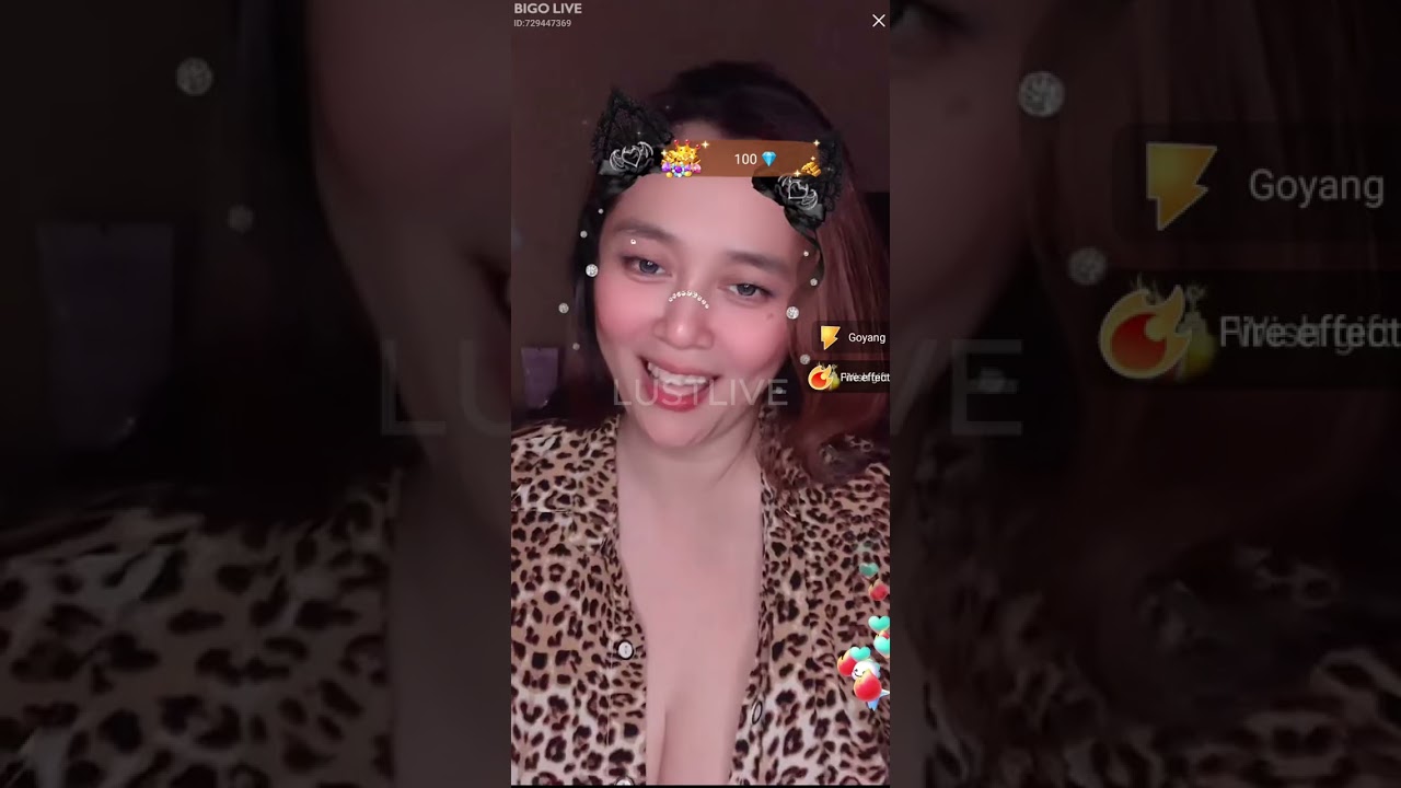 Amanda Farliany live pamer tok3t brutal