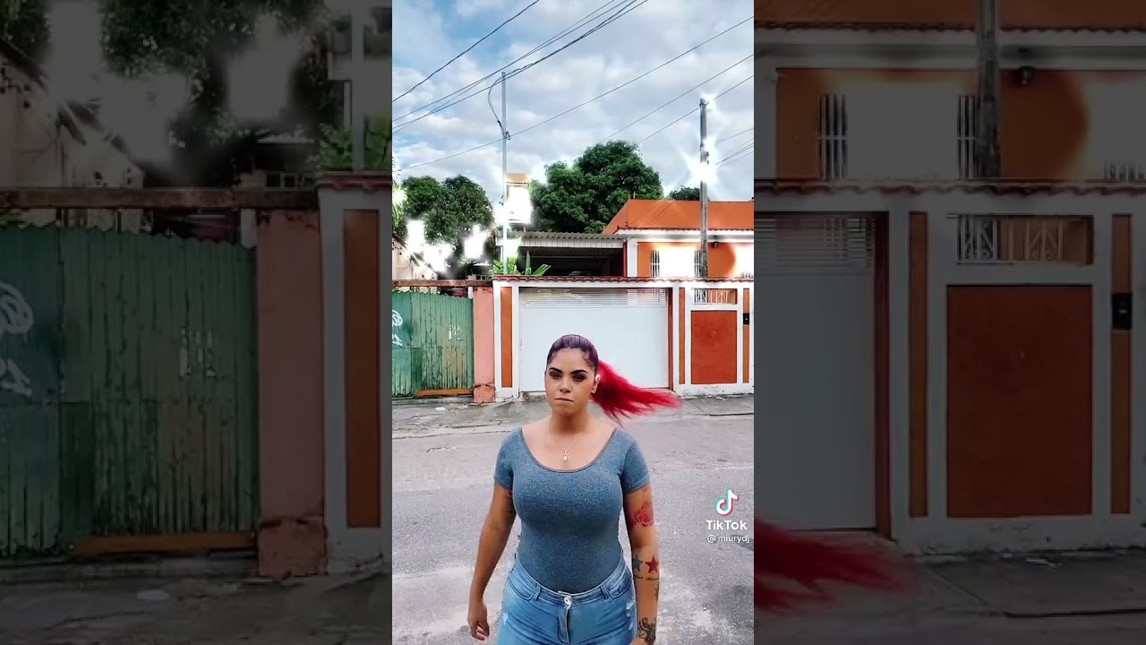 Amanda Miury jeans twerk