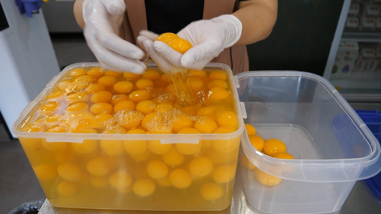 Amazing Giant Size! Original Taiwanese Giant Giggly Castella Cake - Korean Street Food