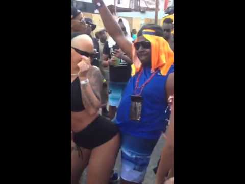 Amber Rose dancing in Trinidad Carnival 2016 lucky guy