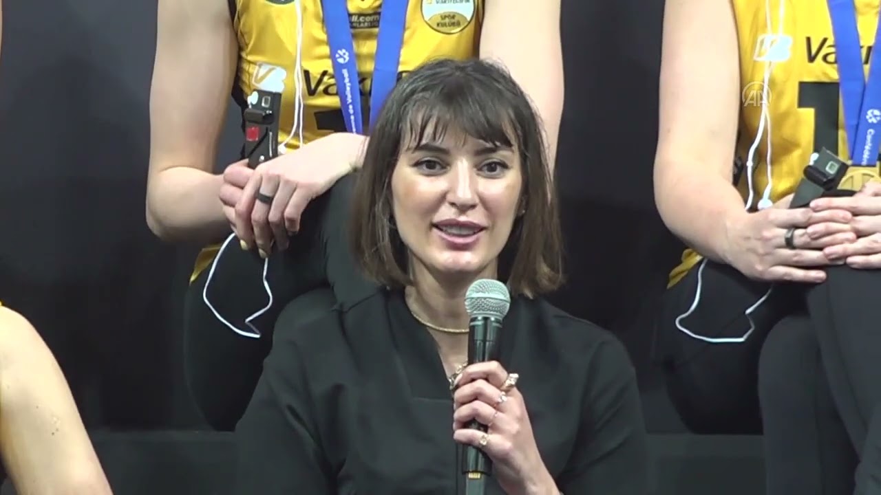 Şampiyon VakıfBank, medyayla buluştu