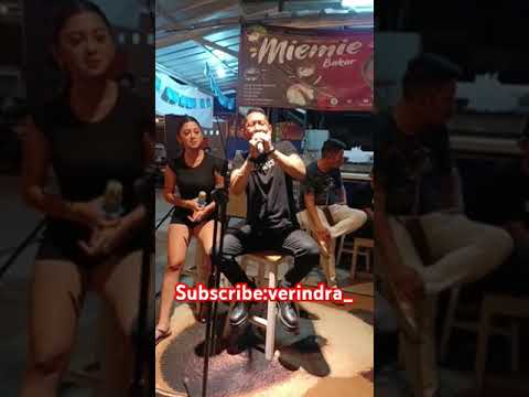 Amy Search KW and Ananda Juls di Foodcourt 88 Kemang  Rooock on! @verindra_