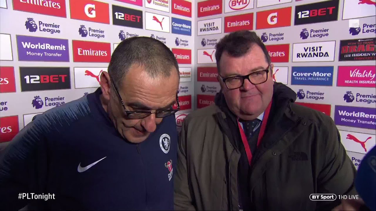 An angry Maurizio Sarri reacts to Chelsea's 2-0 loss at Arsenal