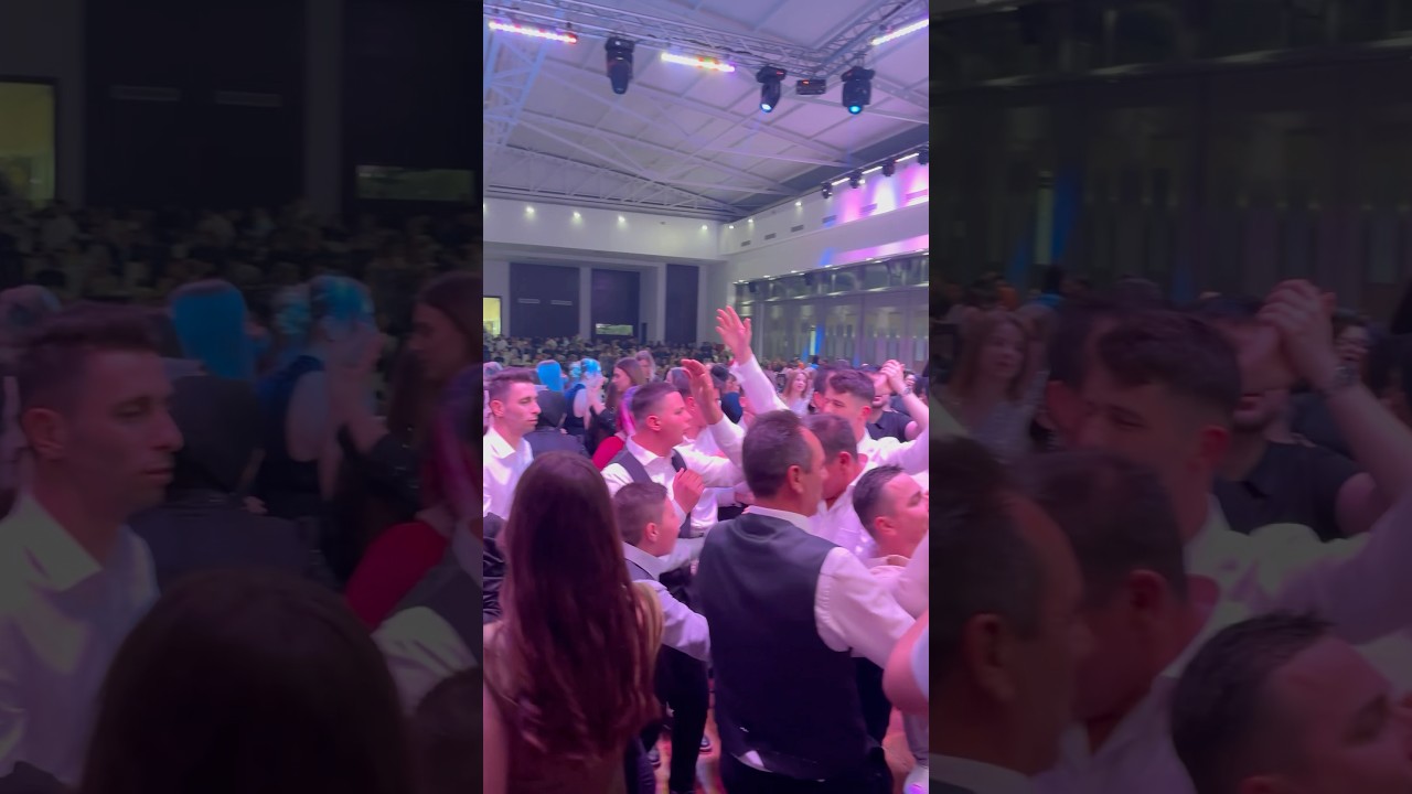 Aneva Sto Trapezi Mou !! #greek #laika #weddingday #medley #greece #bouzouki #bestarband