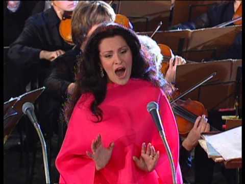 Angela Gheorghiu - O mio babbino caro, Concert honoring Pope John Paul II, Castel Gandolfo 2002