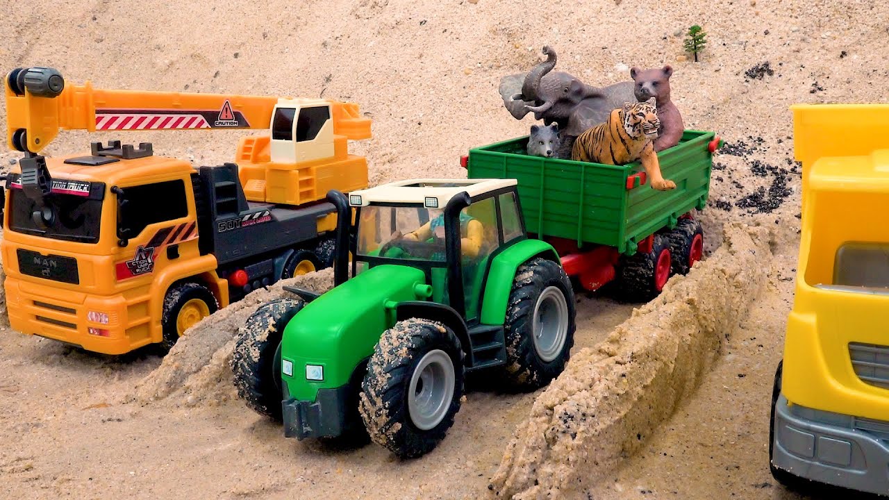 Animal Transporter Tractor Story with Rescue Crane | Funny Toy Car Collection